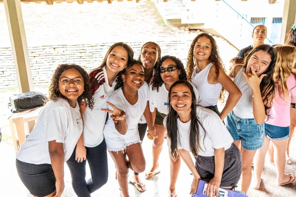 Jovens em um G.A.